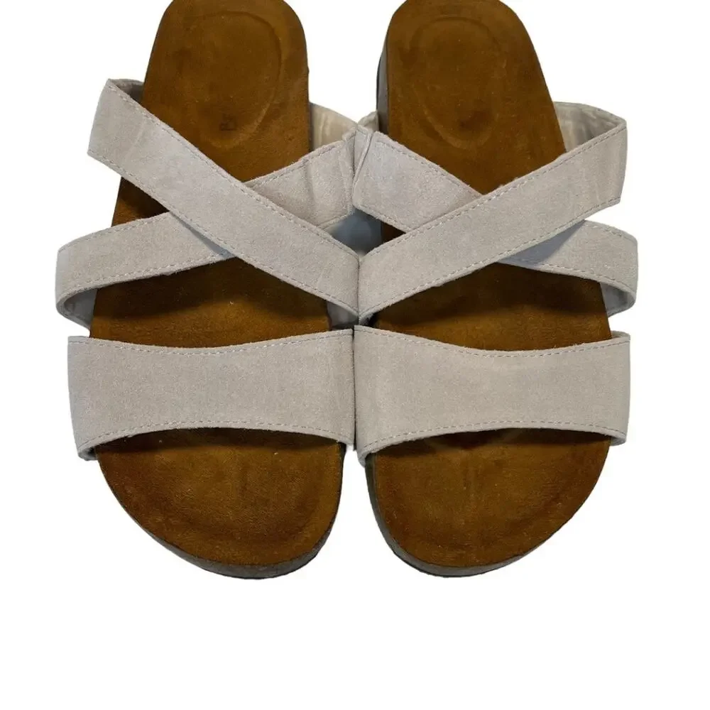 Bearpaw Women's Bonnie Flat Sandals Winter White Sz 8 Open Toe Comfort NWT